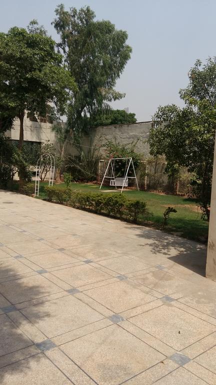 Grace View Guest House Lahore Exterior foto